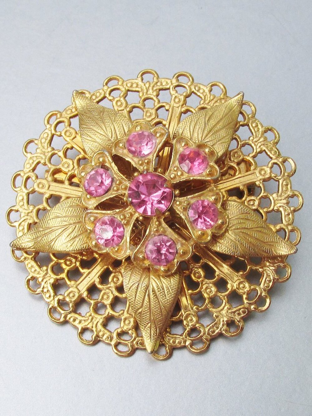Vintage Pink Rhinestone Gold-Tone Filigree STAR Flower Brooch Pin